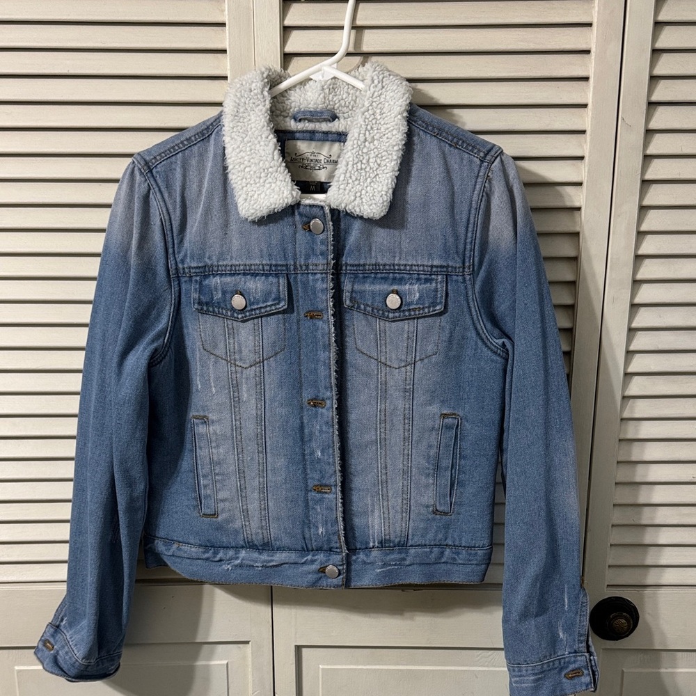 Classic Blue Denim Jacket with Sherpa Collar